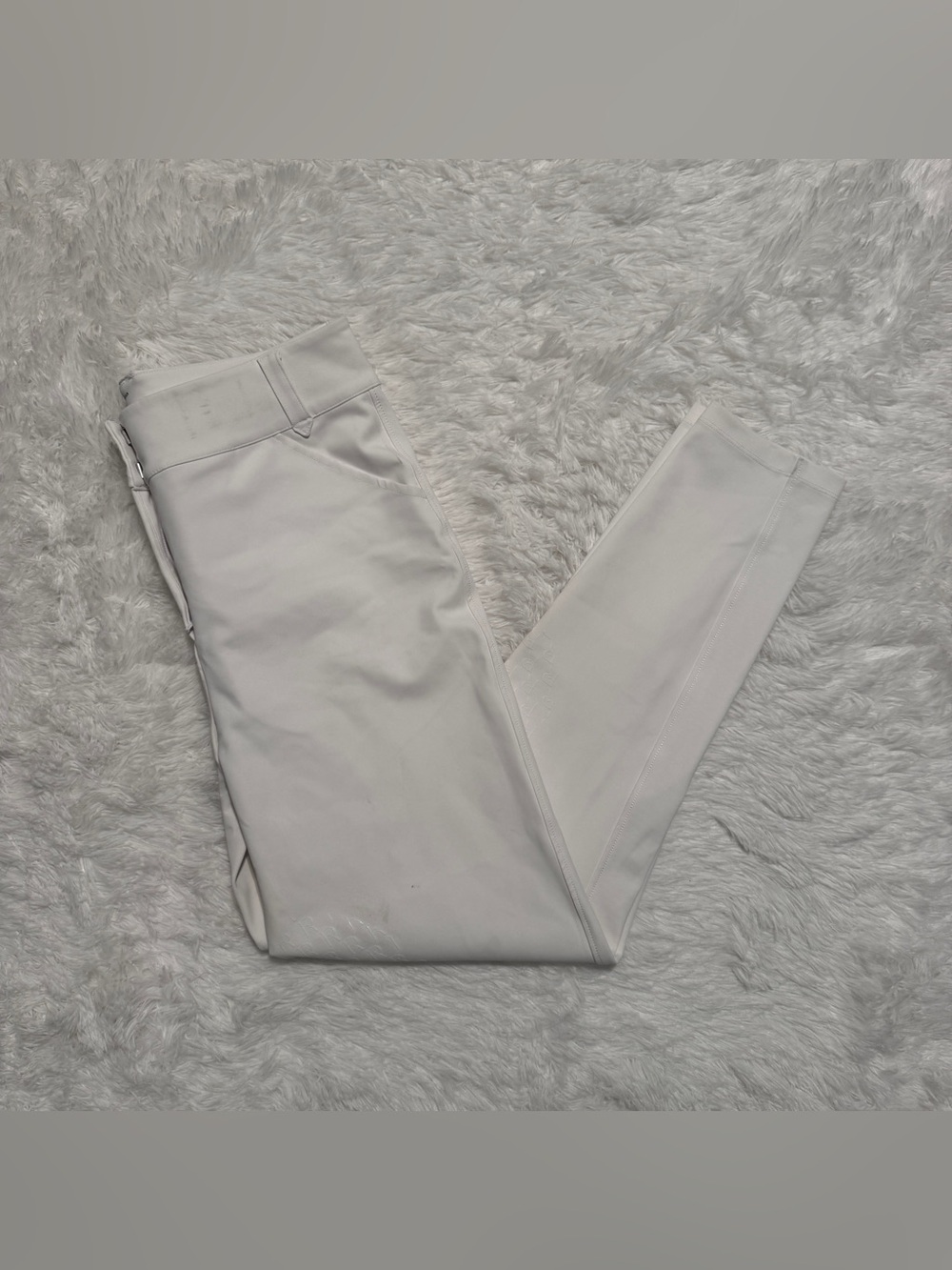 Women’s Size 32R White Free Ride Equestrian Knee Patch Horseback Riding Breeches